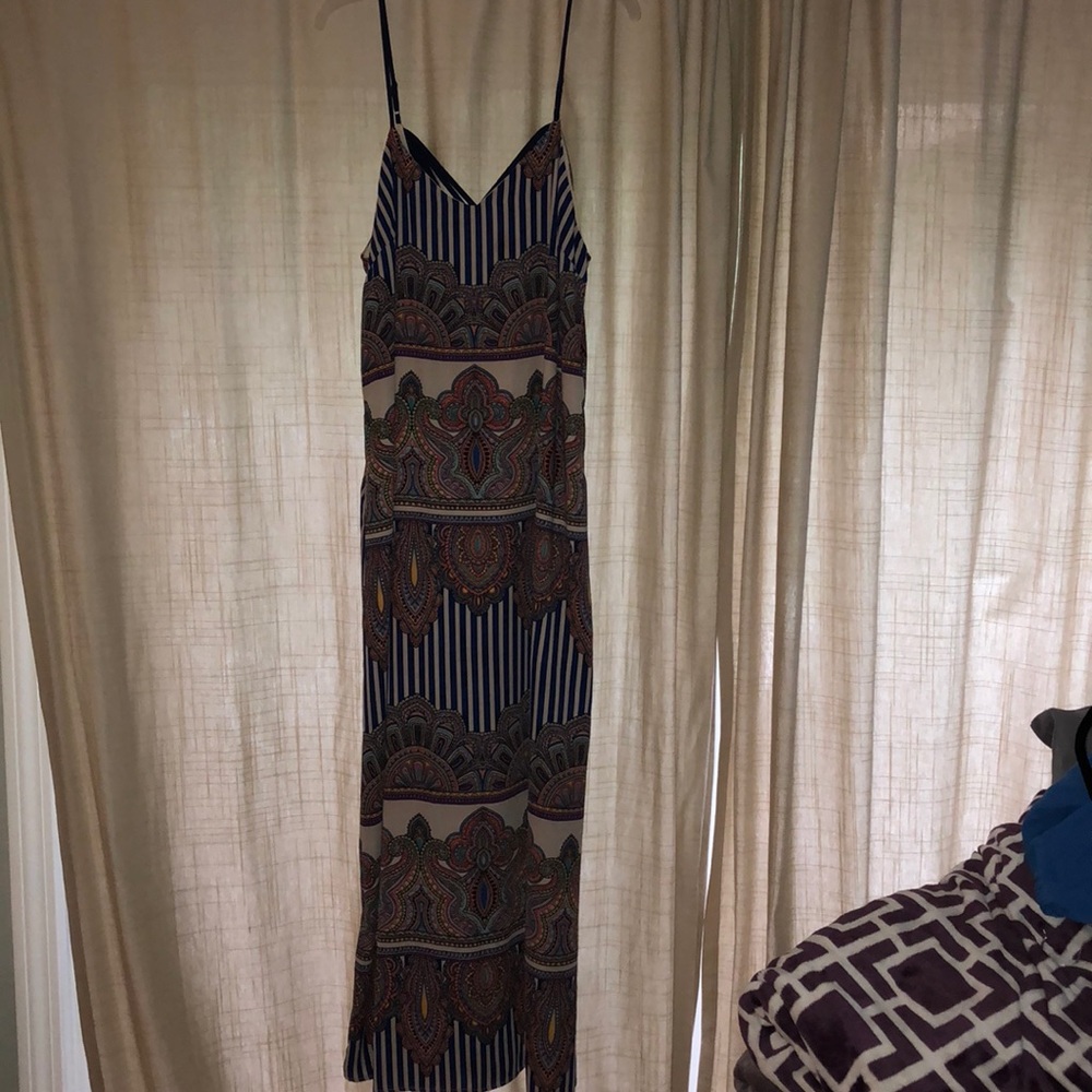 Beautiful dress with gorgeous back and design